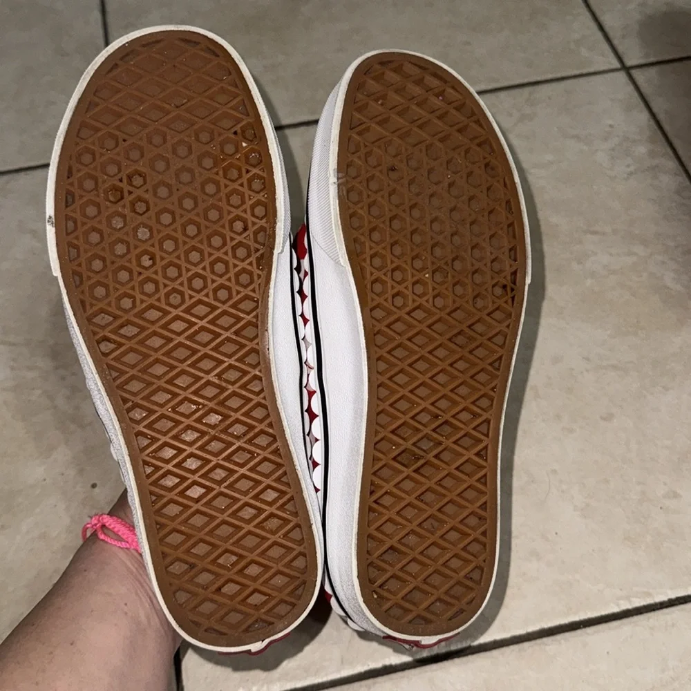 Disney X Vans Minnie Mouse Bow Vans - Picture 8 of 13